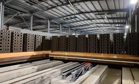 Comment les machines d'empilage de briques et de blocs réduisent les coûts de main-d'œuvre de 60 % dans les briqueteries modernes