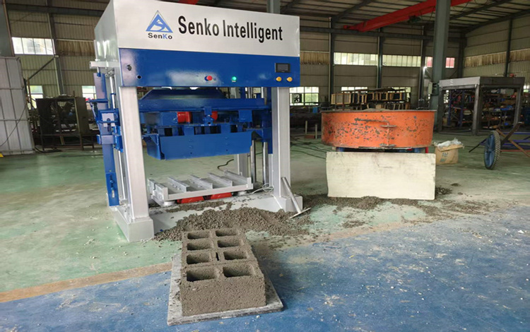Projet de machine semi-automatique de fabrication de blocs en Tanzanie